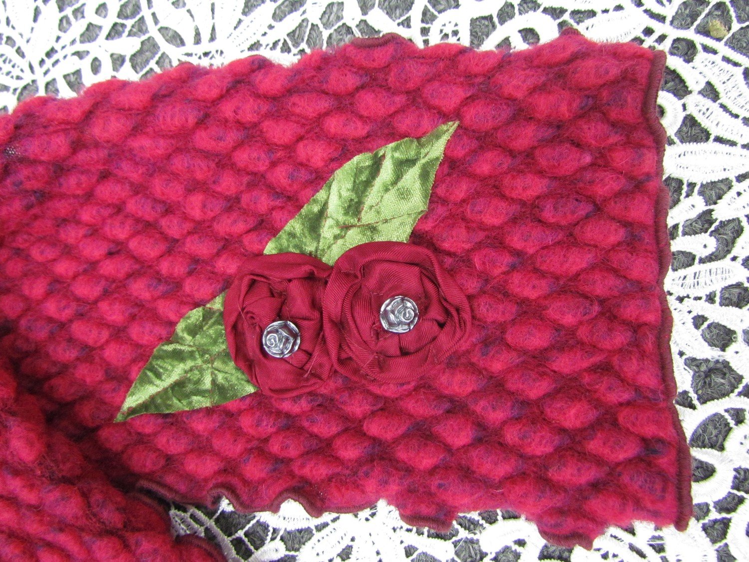 Ruby wool scarf
