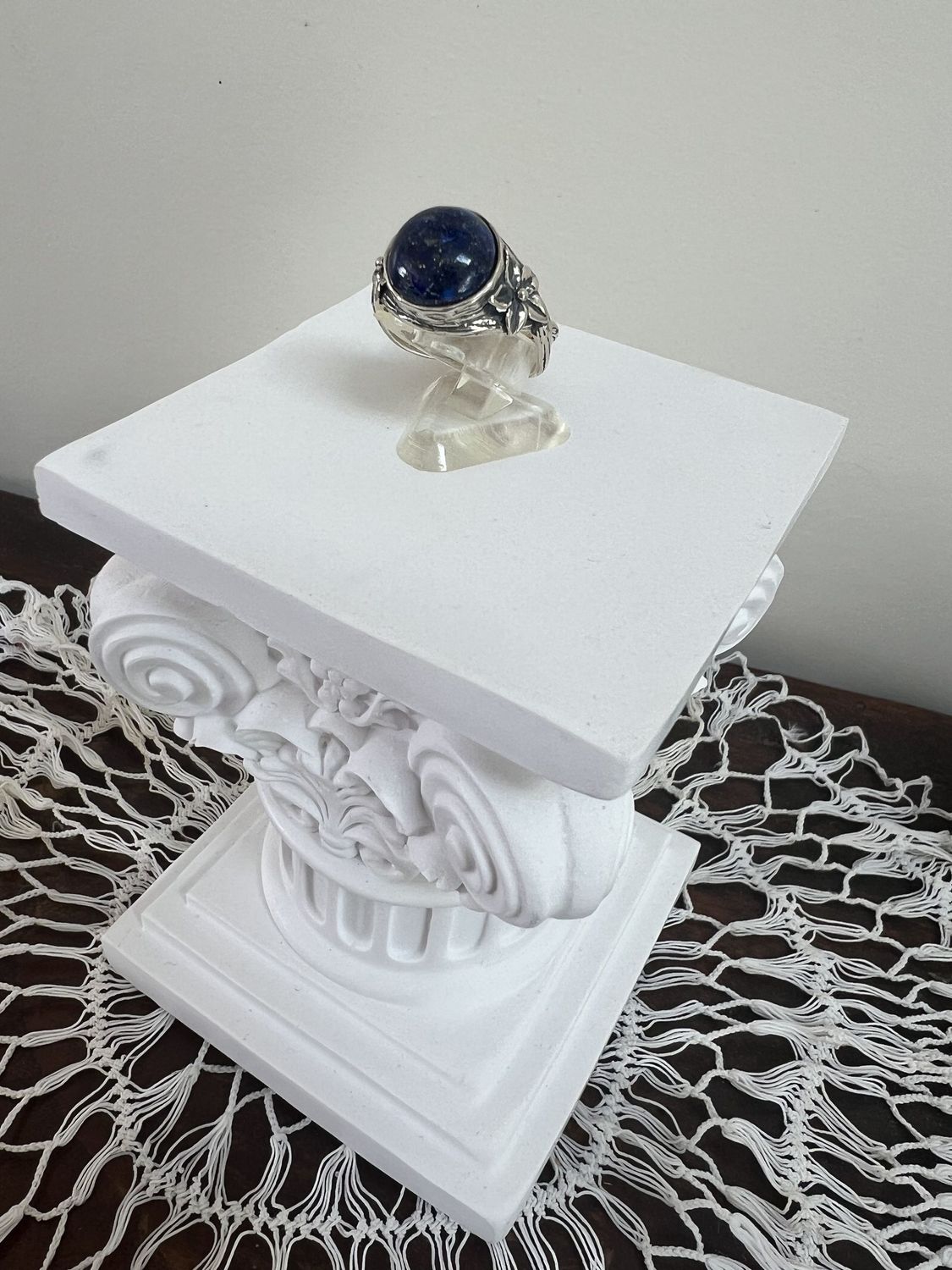 Solitaire Smooth Blue Lapis Ring