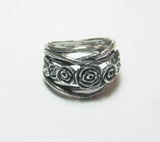 Flower Band Ring Flower Band Ring