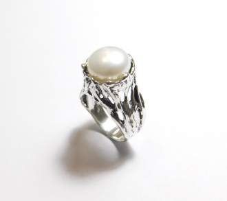 Pearl Ring Pearl Ring