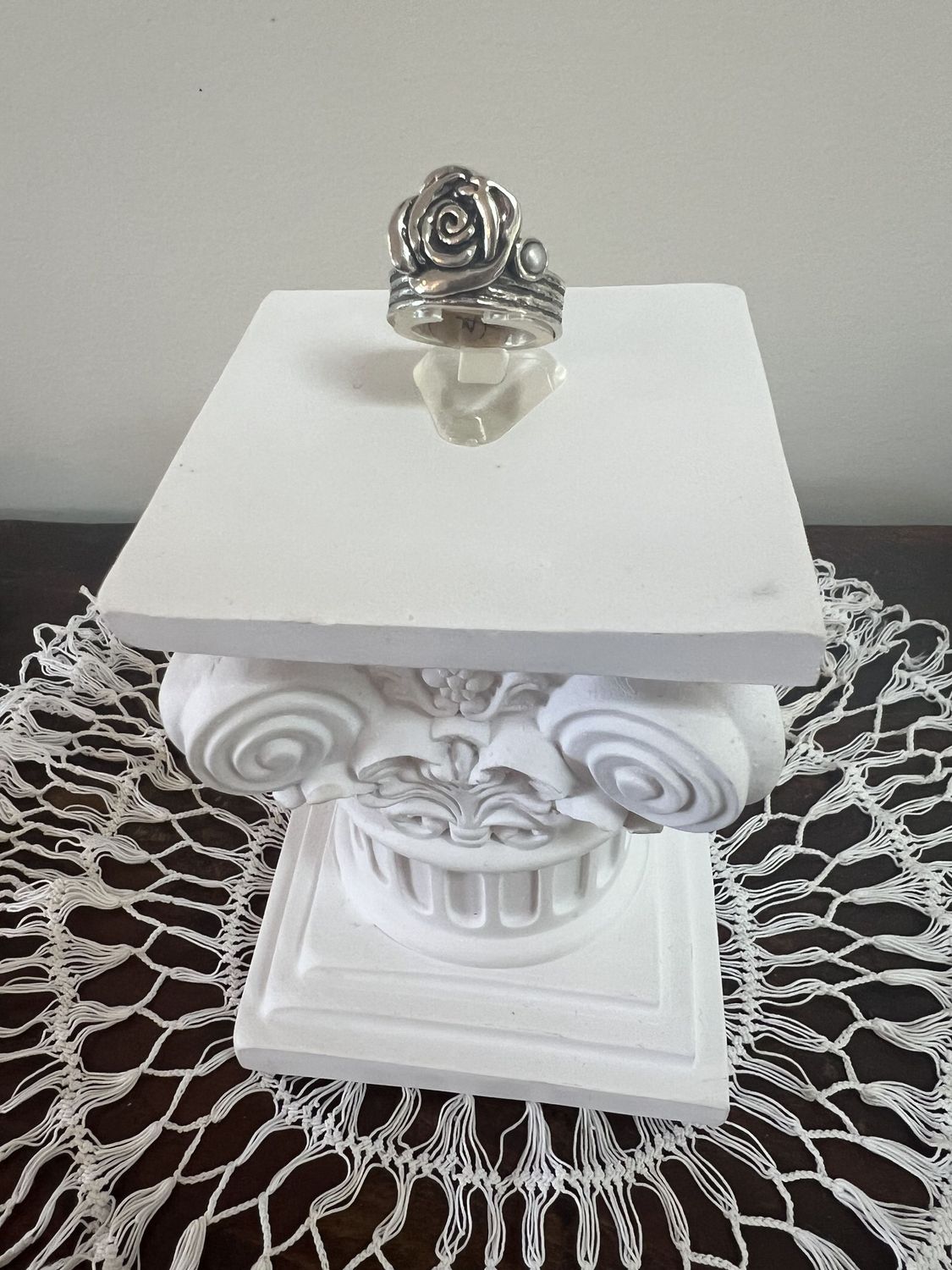 Rose Pearl Ring Rose Pearl Ring