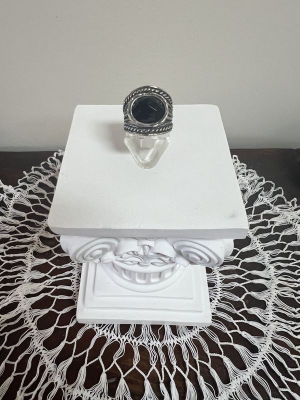 Solitar Cut Onyx Ring Solitar Cut Onyx Ring