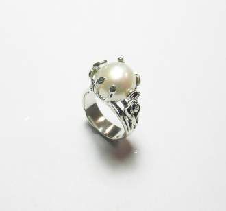 Pearl Ring Pearl Ring