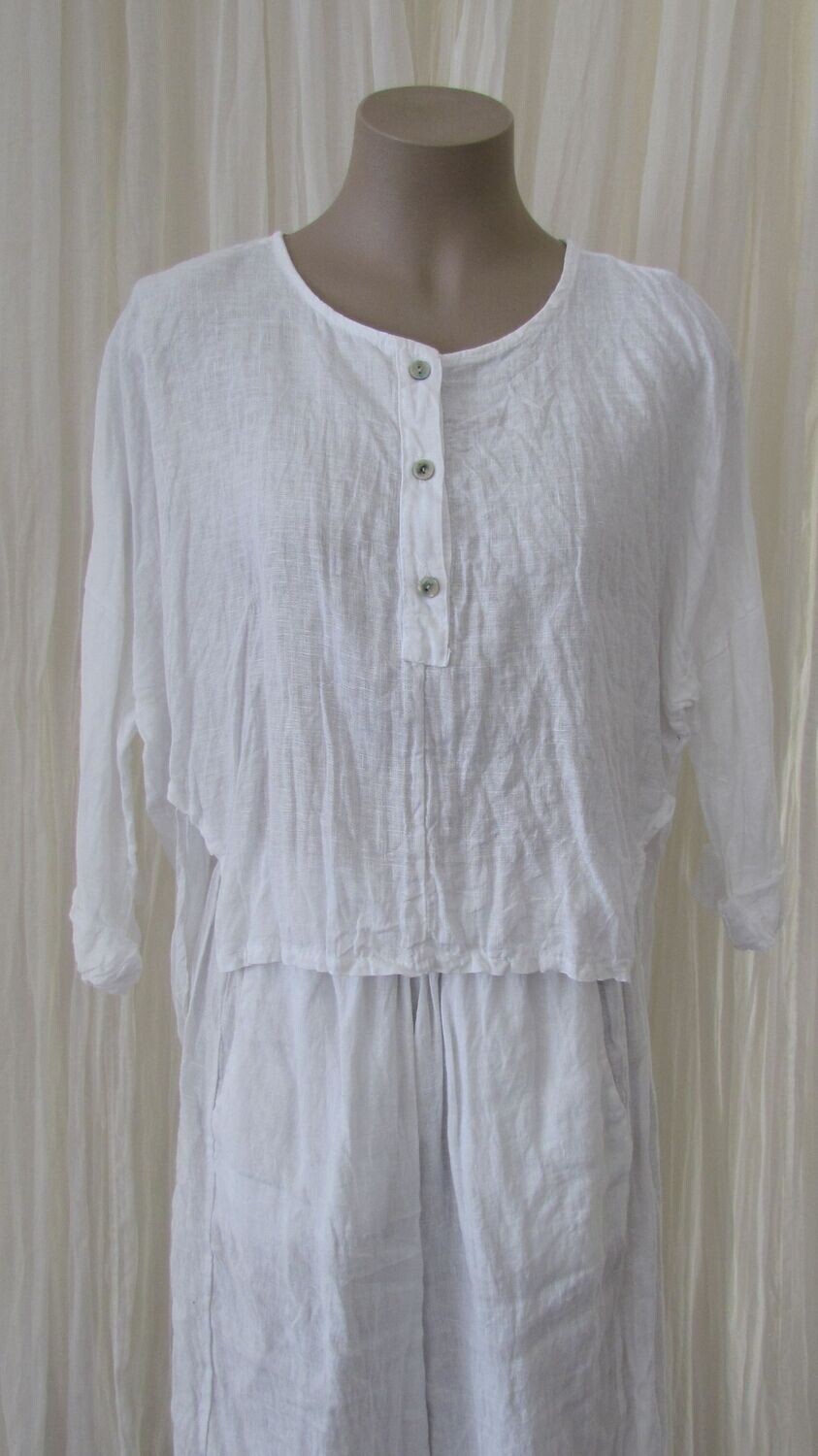 White Linen Hi Lo Crop Shirt White Linen Hi Lo Crop Shirt