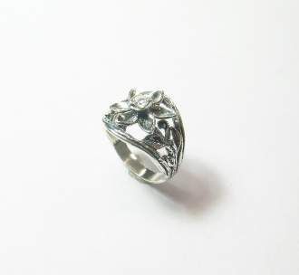 Cubic Zirconia Flower Ring