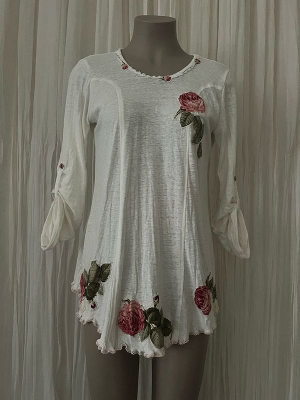Winter White Linen Appliqué Top