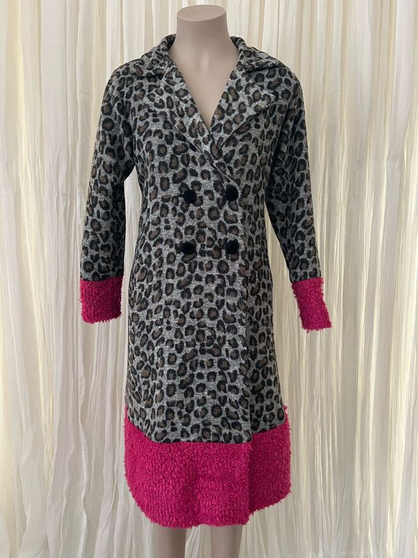 Leopard print double breasted coaT