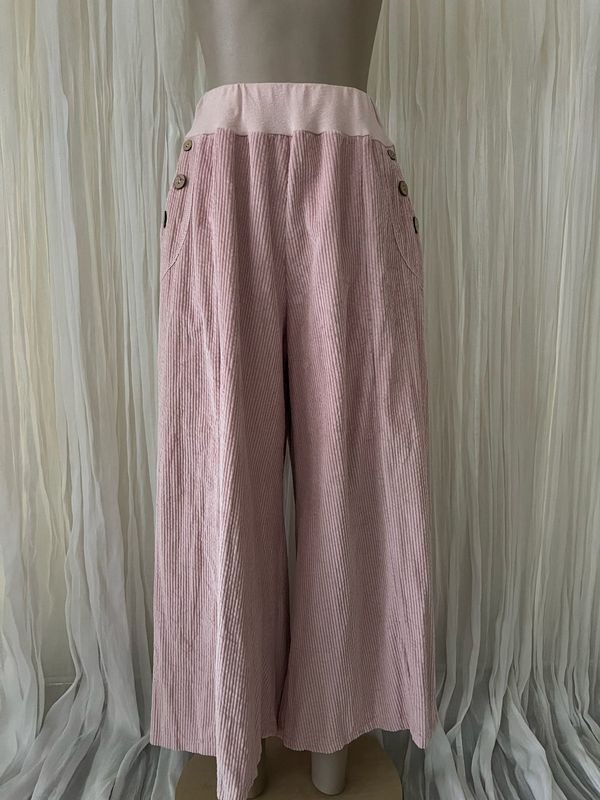 Dusky Pink Corduroy Wide Leg Culottes Dusky Pink Corduroy Wide Leg Culottes
