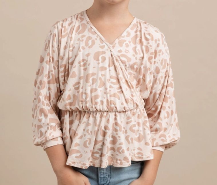 Batwing Flow Top