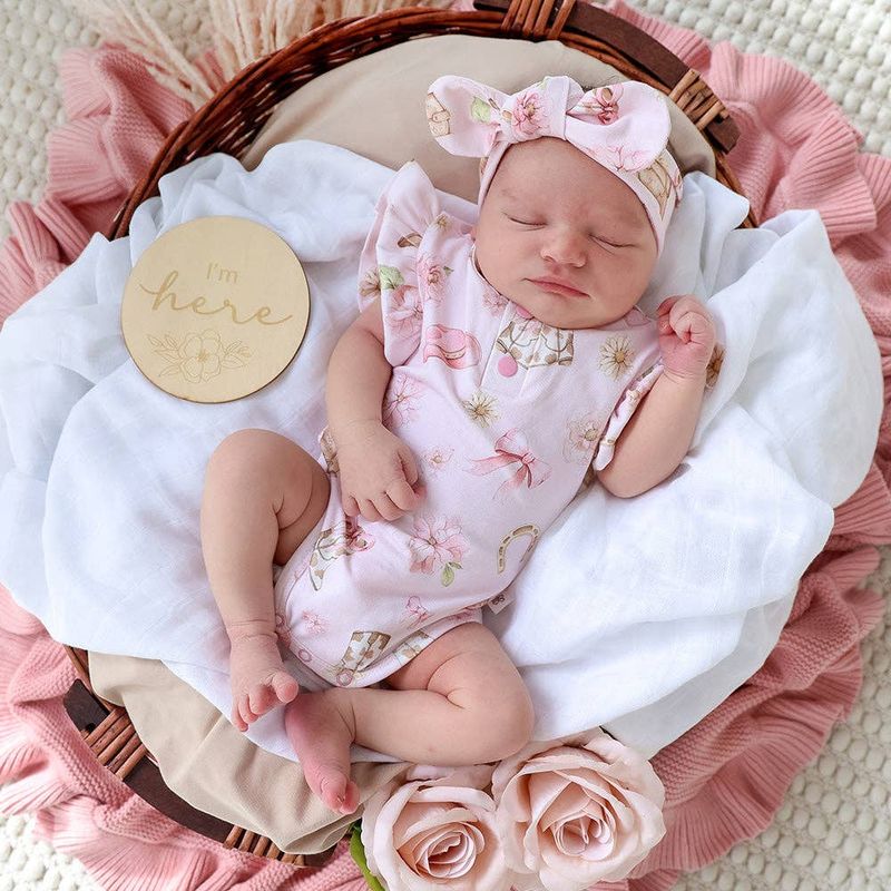 Boots &amp; Bows Short Sleeve Organic Bodysuit with Frill