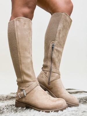HAYRIDE BOOT - SAND SUEDE