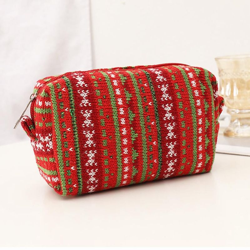 NORDIC MAKEUP BAG - RED/GREEN