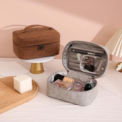 TRAVEL MAKEUP BAG - BROWN