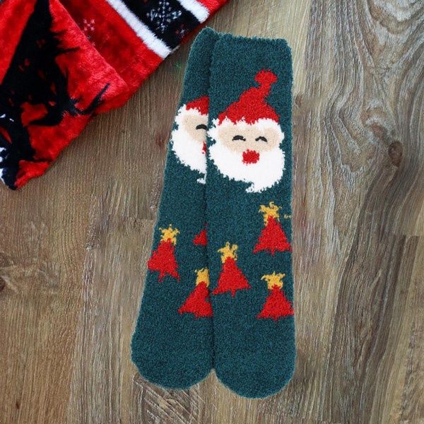 SOFT CREW SOCKS - GREEN SANTA