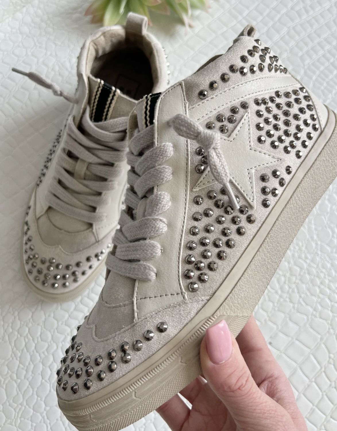 SEVERINE SNEAKER - SILVER