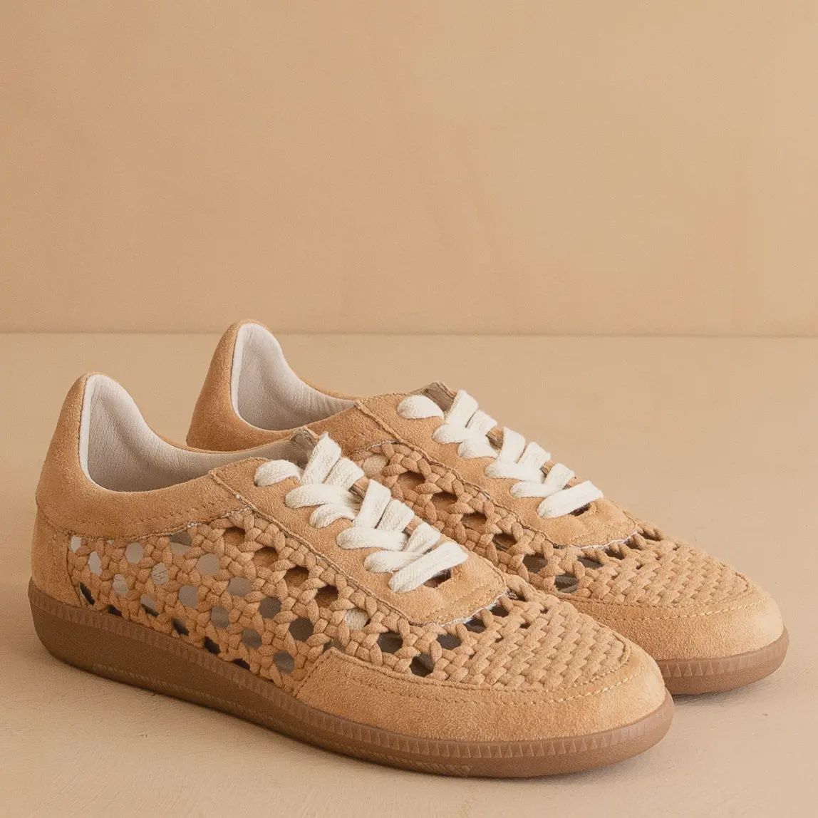 THE SANDY CROCHET SNEAKER - APRICOT