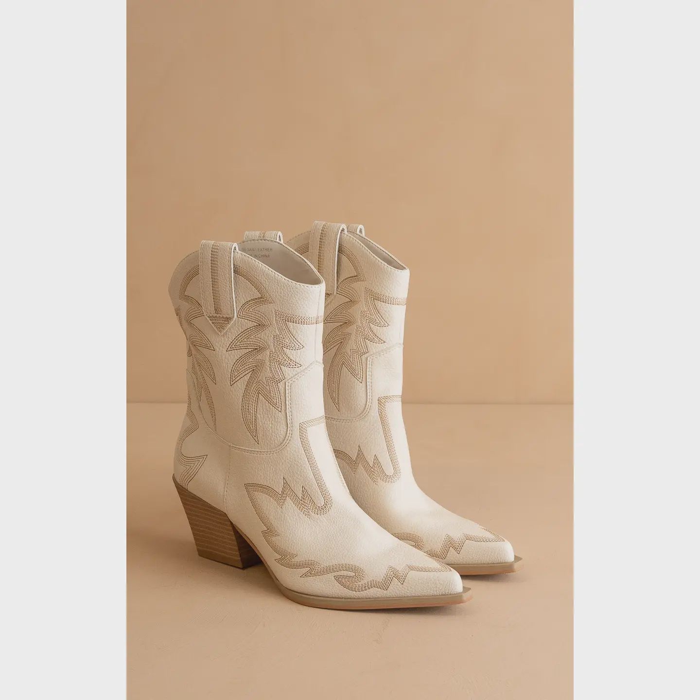 THE NANTES BOOT - BEIGE