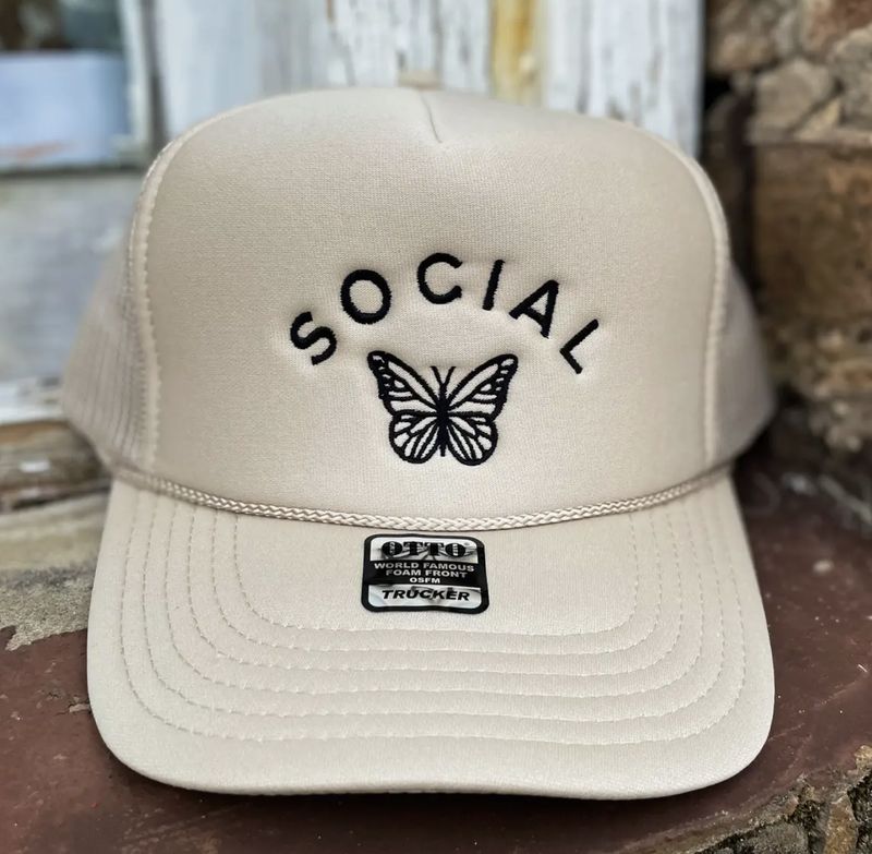 SOCIAL BUTTERFLY HAT - CREAM