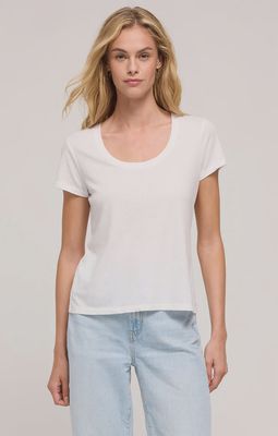 ANYWHERE SCOOP TEE - WHITE
