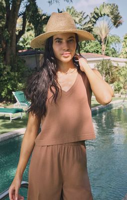 SLOANE V-NECK TOP - TEAKWOOD