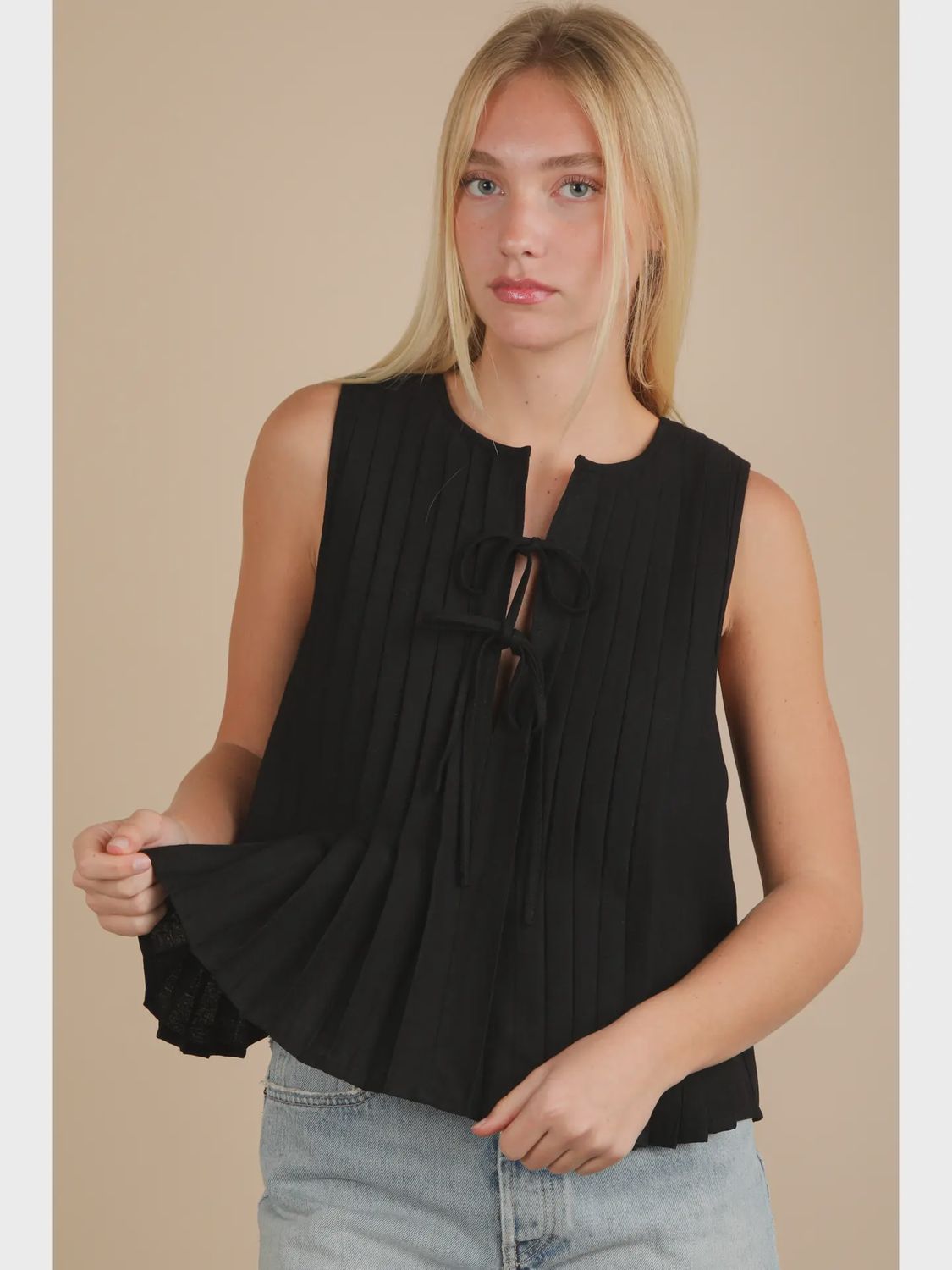 PLEATED TIE FRONT BLOUSE - BLACK LINEN