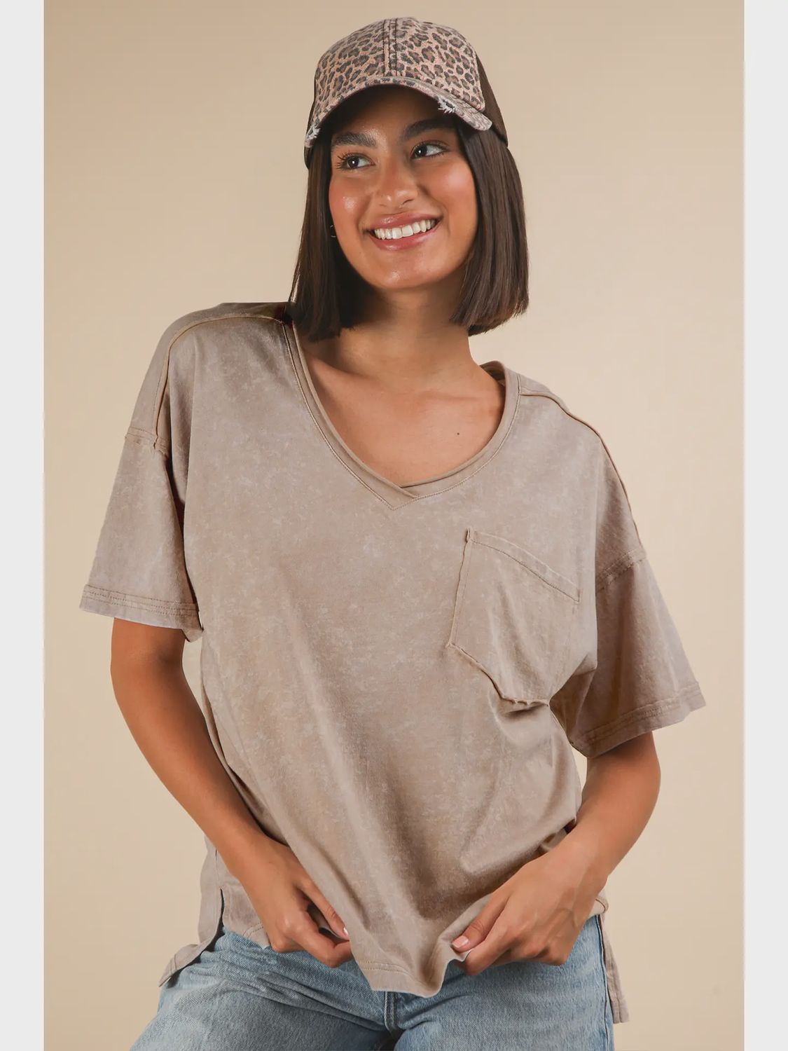 MINERAL WASHED V NECK TEE - TAUPE