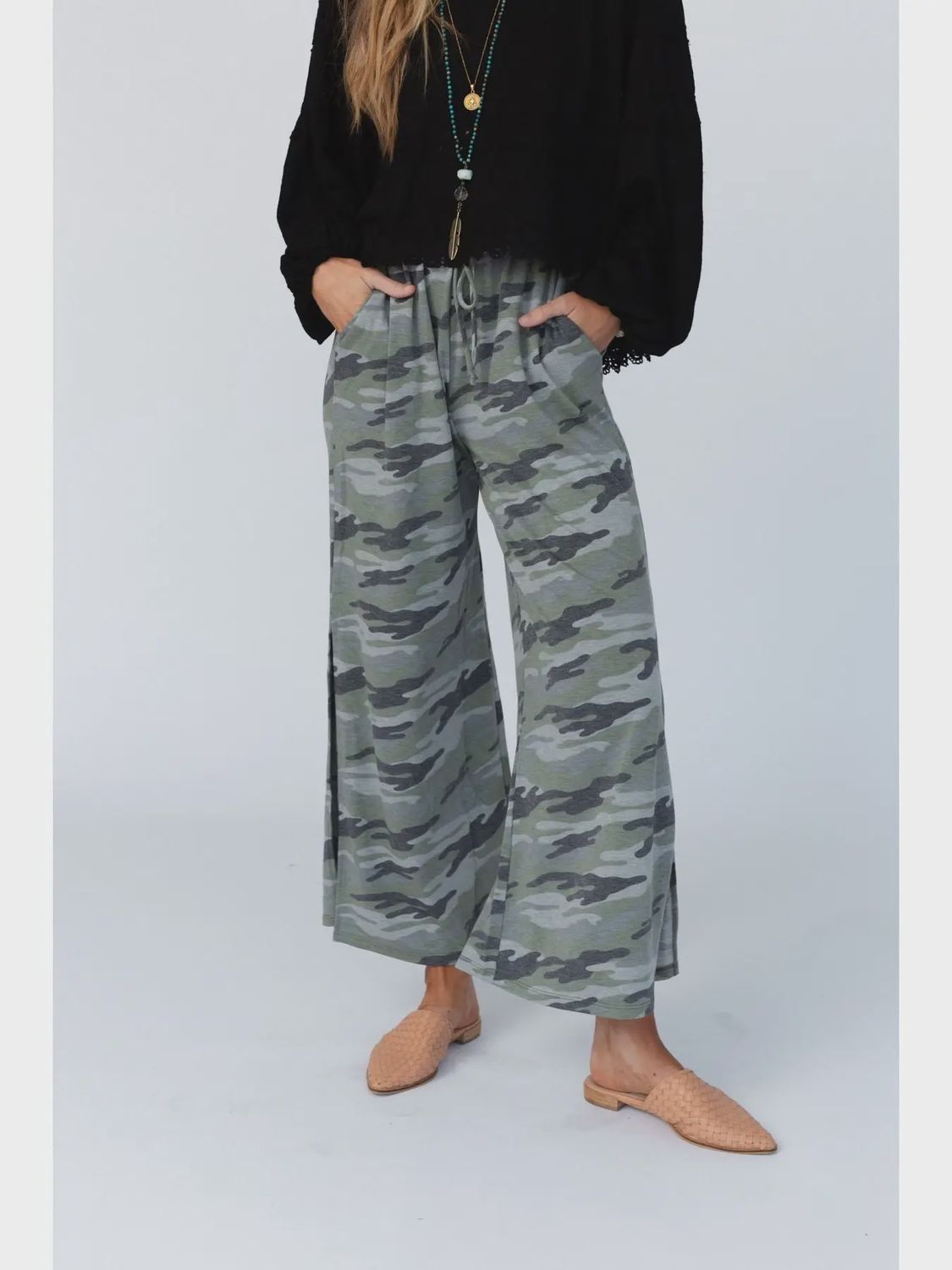 CASUAL WANDERER PANT - CAMO