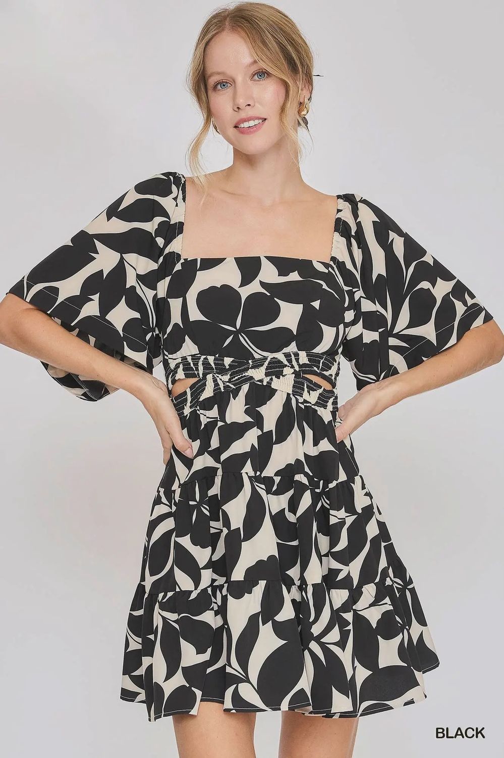 Abstract Print Tiered Dress - Black, Size: Small