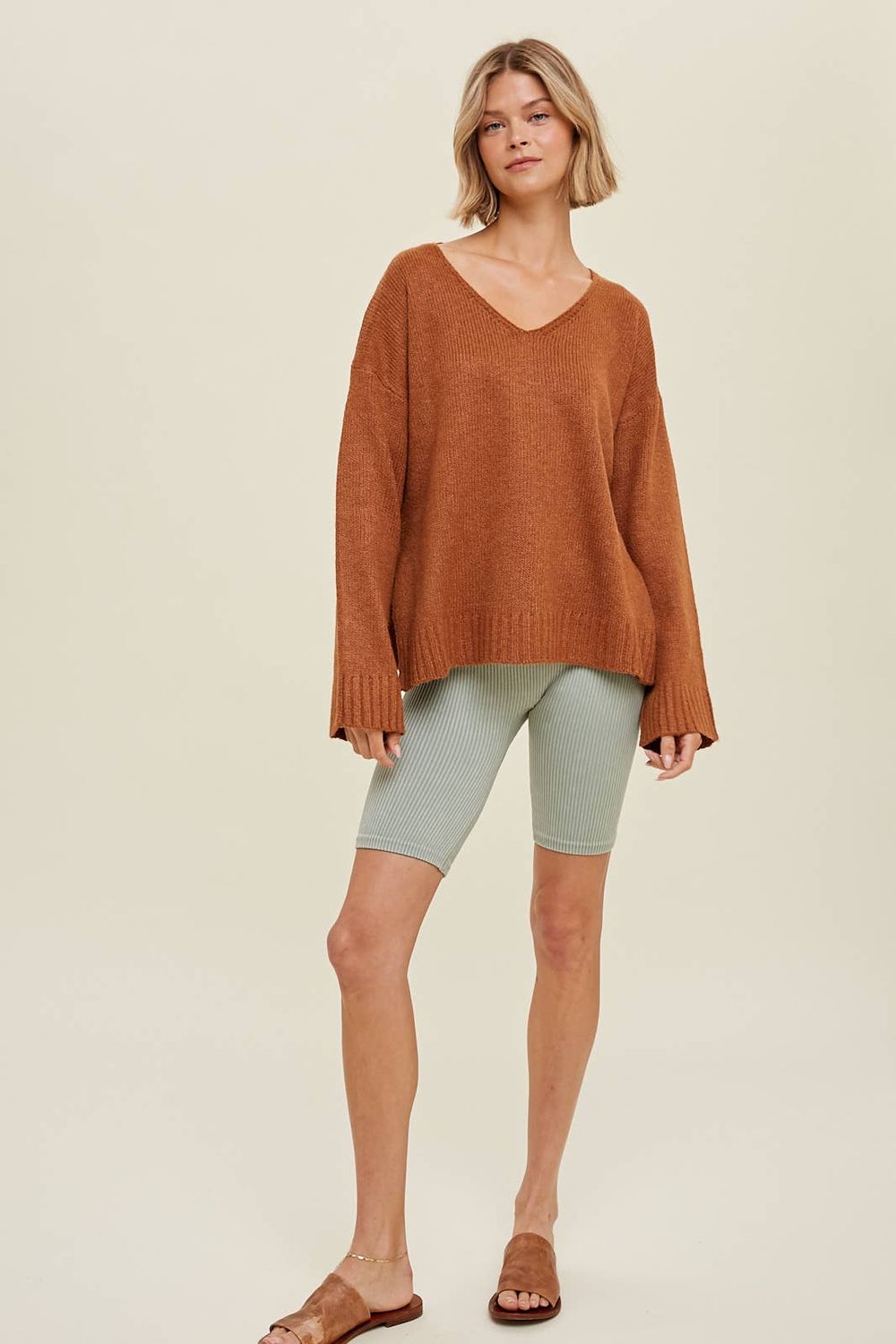 MARLED V-NECK SWEATER WITH SIDE SLITS / WL23-7596
