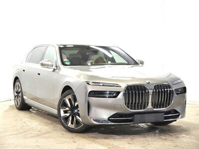 BMW i7 60 xDrive eDrive (LHD) OXID GREY METALLIC 09/2022 BMW i7 60 xDrive eDrive (LHD) OXID GREY METALLIC 09/2022