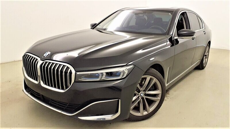 BMW 740d xDrive Mild-Hybrid SAPPHIRE BLACK METALLIC (LHD) 12/2021