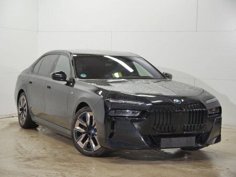 BMW i7 60 xDrive eDrive (LHD) CARBON BLACK METALLIC 01/2023