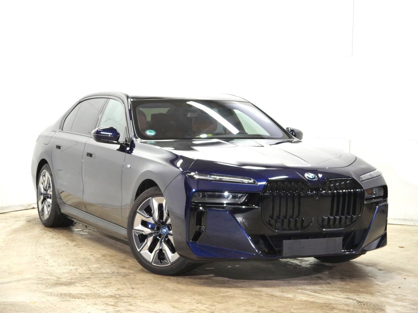 BMW i7 60 xDrive eDrive (LHD) TANSANITE BLUE METALLIC 02/2023