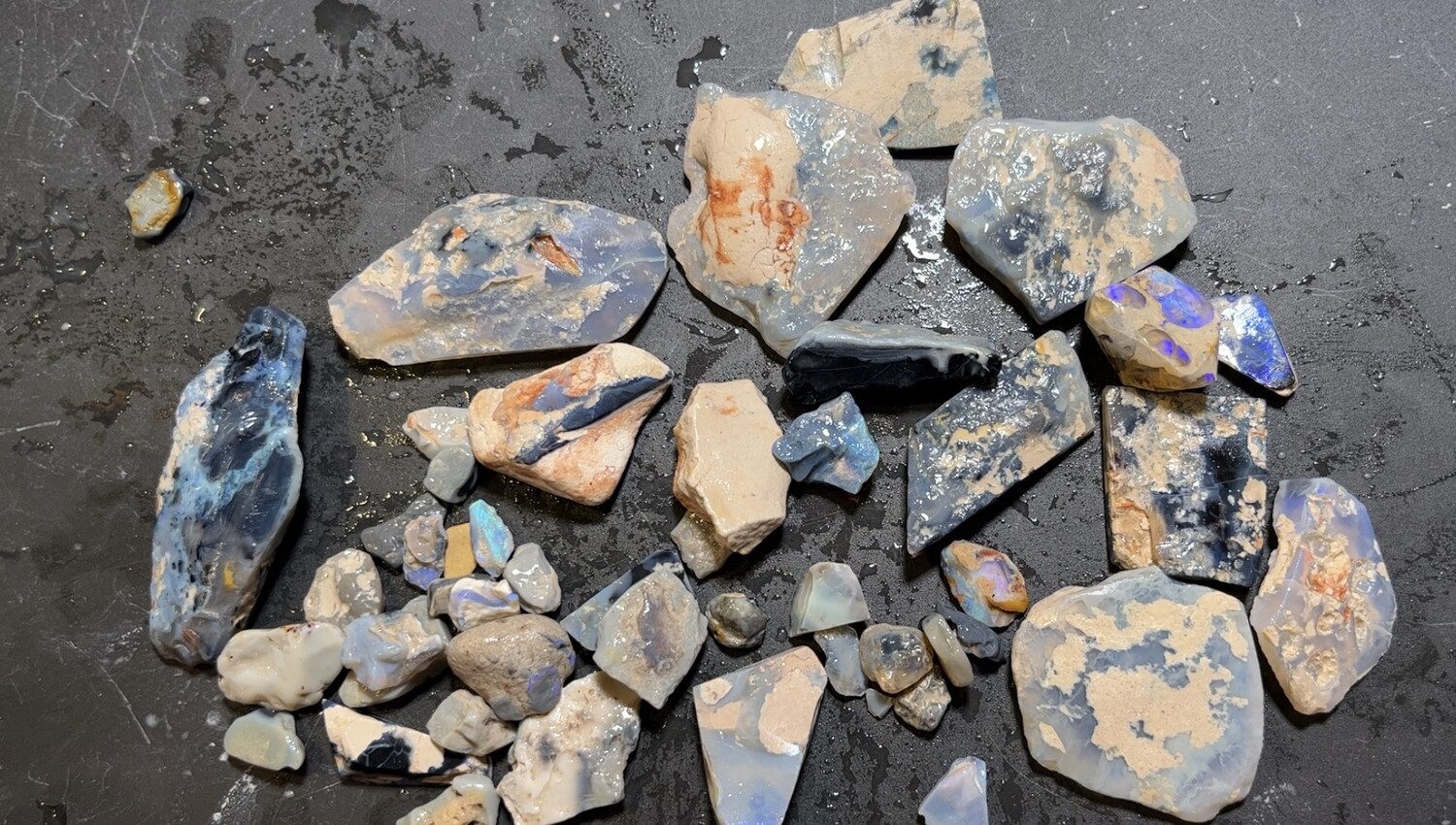Lightning Ridge Rough Opal parcel 1080ct