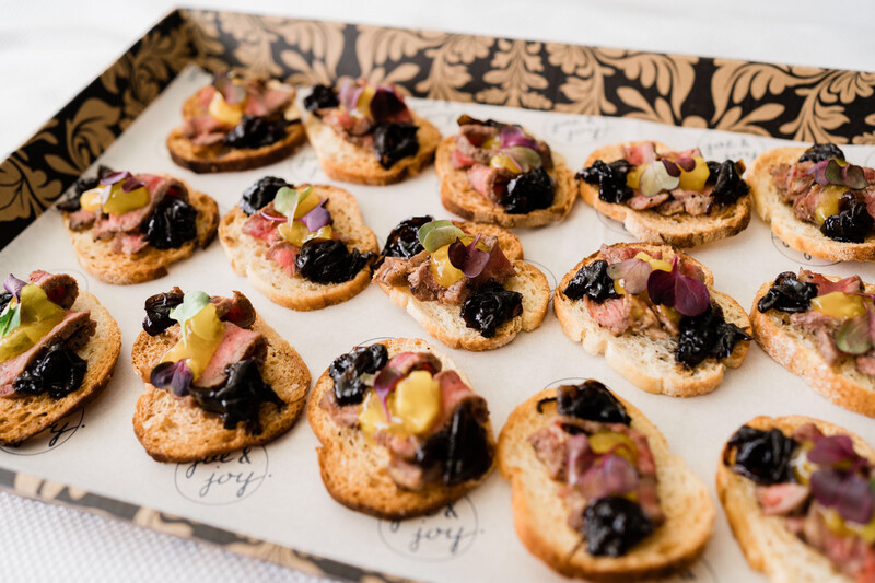 Crostini - Roast Beef, Caramelised Onion, Piccalilli