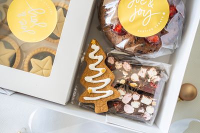 Christmas Cheer Gift Box