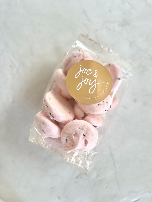 Cranberry &amp; Chocolate Meringues