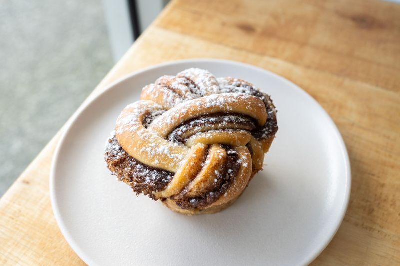 French Cinnamon Knot