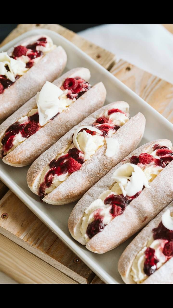 Doughnut Box, Flavour:: Raspberry White Chocolate