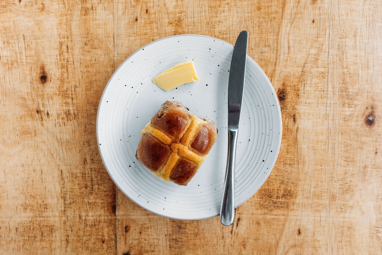 Hot Cross Bun - Traditional Fruit