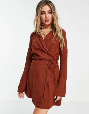 Brown wrapped waist dress with belt
