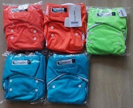 Everyday SALE. Urban Fluff Cloth diapers. Lot of  5x diapers with inserts. FREE 2x Teething bling. FREE 2x Babycubes 1oz &amp; 2oz.
