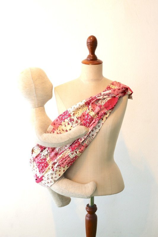 EVERYDAY SALE is here. Tiny Tapir Mangtha Sling Carrier - Pink Flower | High Quality Organic Cotton. FREE 2x Teething bling.