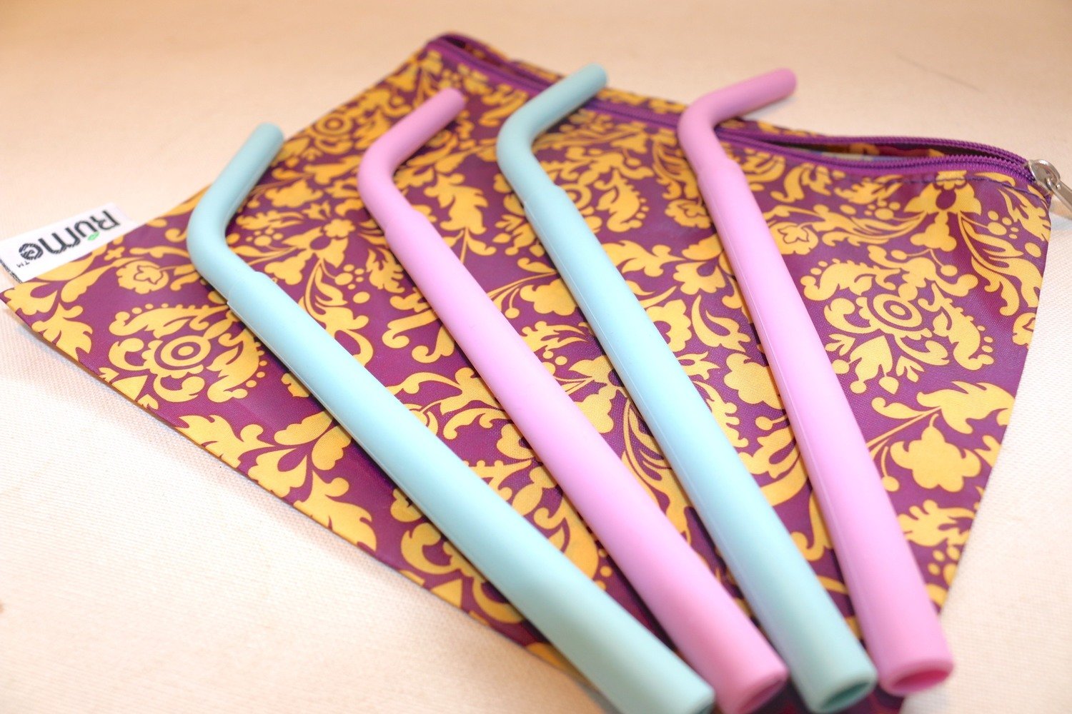 EVERYDAY SALE. 1x Rume Medium Pocket bag &amp; a set of 4x pcs only Silicone Straws Soft Straight Straws/Silicone Rubber Straw/Silicone Drinking Straws. Washable &amp; Reusable.