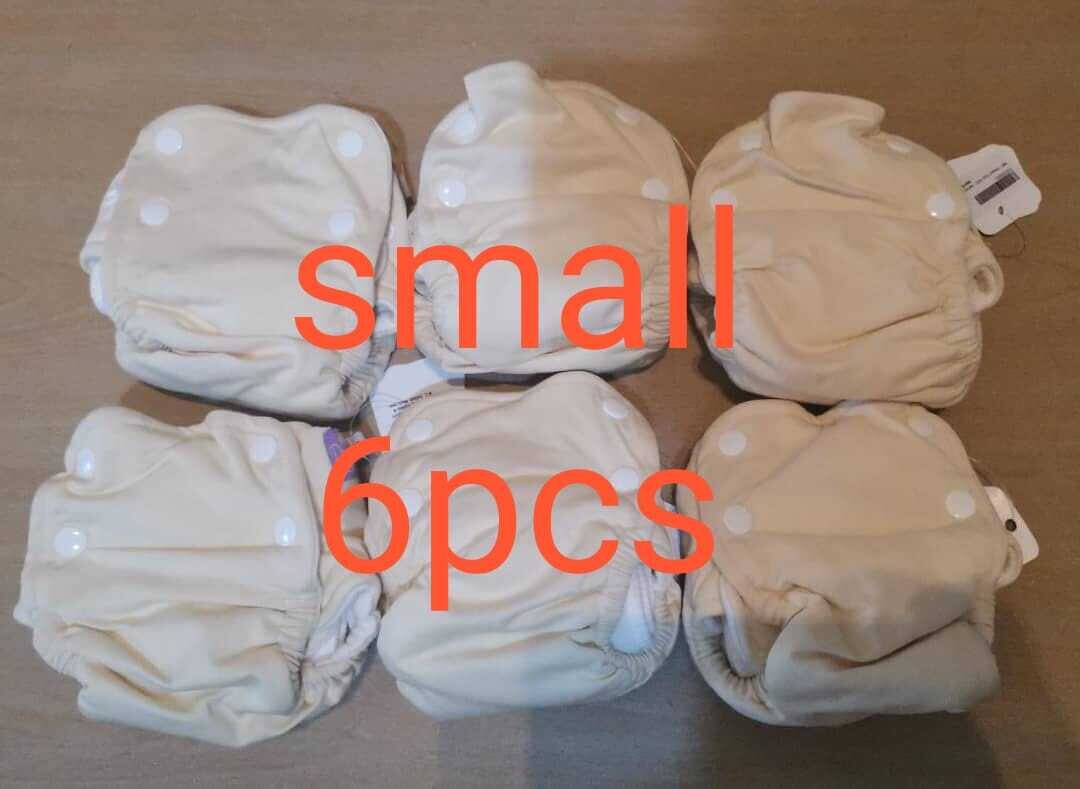 Everyday SALE. Pack of 6x pcs. Dream Eze Diaper. Sizes: S (come with insert attached). Suitable for Newborn Babies. Colors: White &amp; Vanilla.  FREE 2x Teething bling.