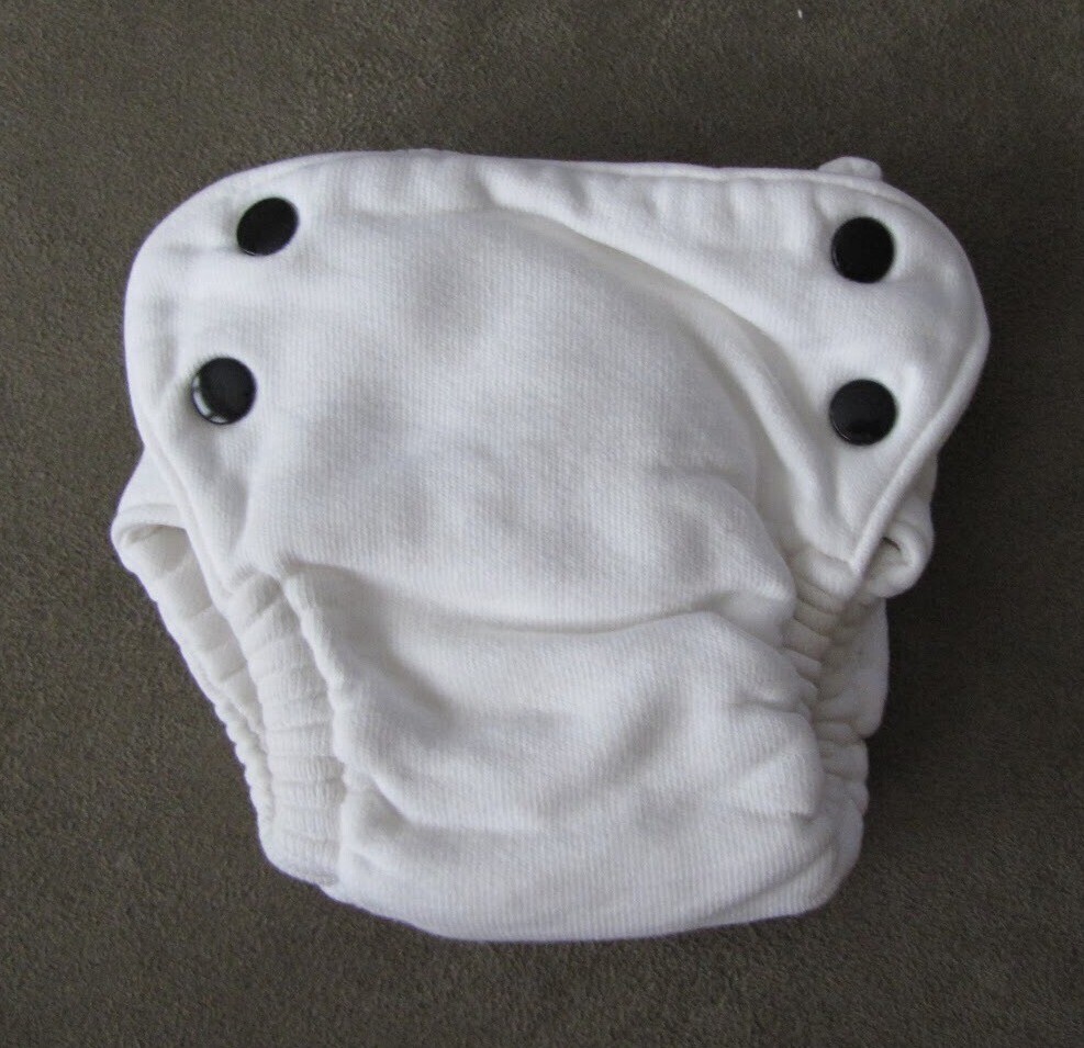 Everyday SALE. Bundle Set. 20x pcs. Dream Eze diapers. FREE 1x pc Pail Liner. FREE 2x Teething bling.
