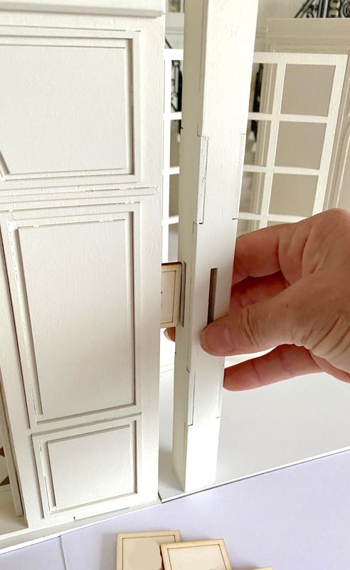 1:12 scale Corner Column Connector Element – the Grand Hotel Selection DIY kit Dollhouse Diorama