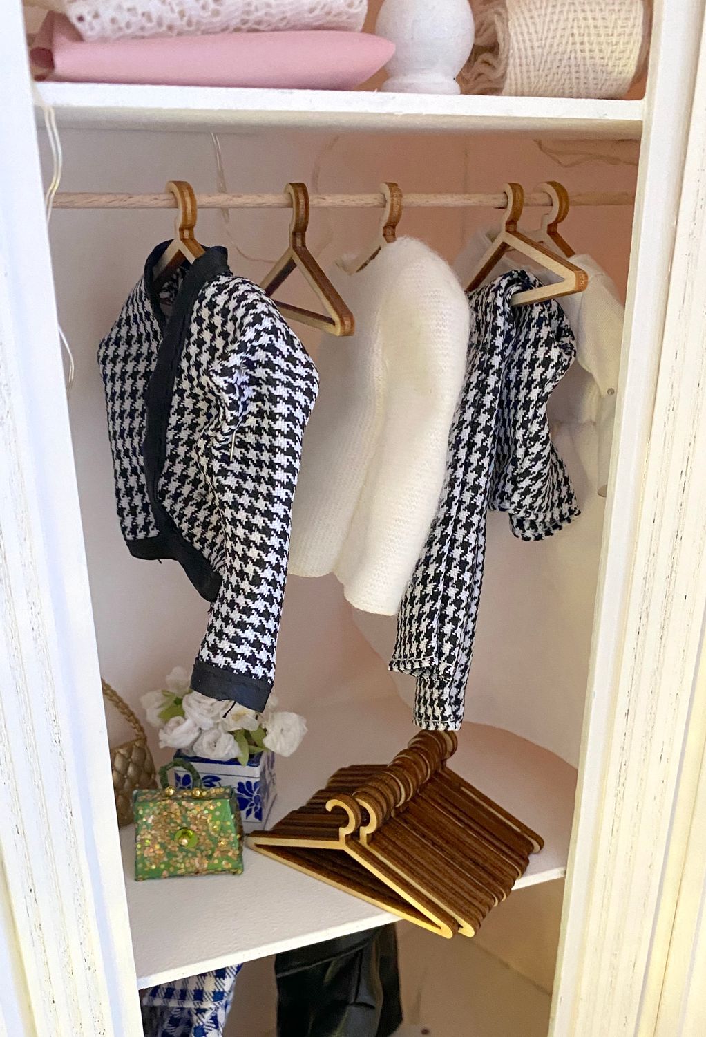 15 Doll Clothes Hangers – 1/6 scale miniature DIY Kit in plywood - 1/12 scale in strong card stock