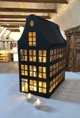 Hanseatic Miniature House Lantern –  unpainted kit with LED lights