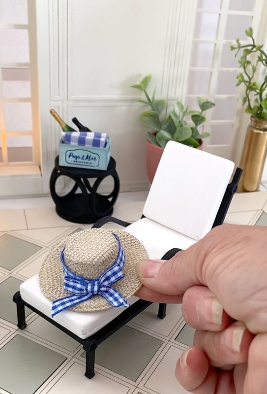 Outdoor Sun Lounger – 1/12 scale Dollhouse DIY  Kit